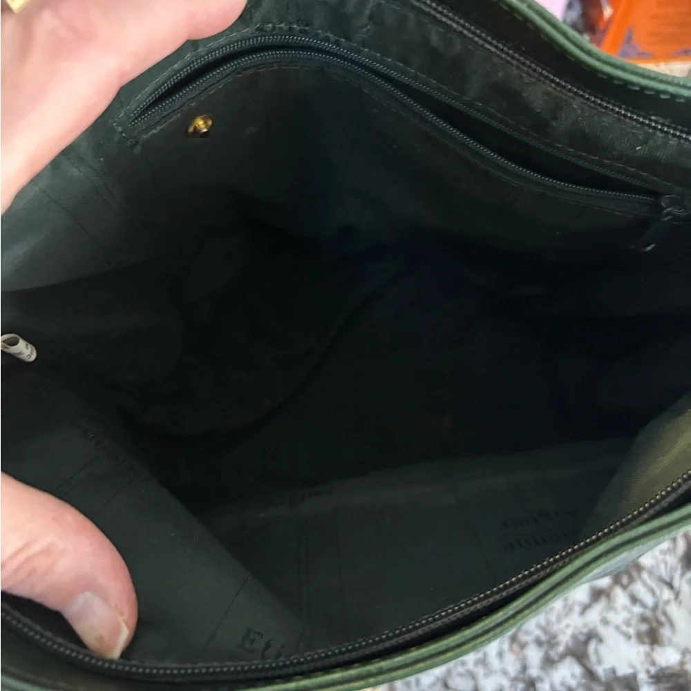 Etienne Aigner vintage hunter green bucket bag. - Picture 5 of 12